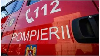 O bătr&acirc;nă de 90 de ani a avut parte de un sf&acirc;rșit cumplit! Femeia a fost găsită fără viață &icirc;n apartamentul ei din Pitești, după ce un incendiu violent a izbucnit &icirc;n locuință
