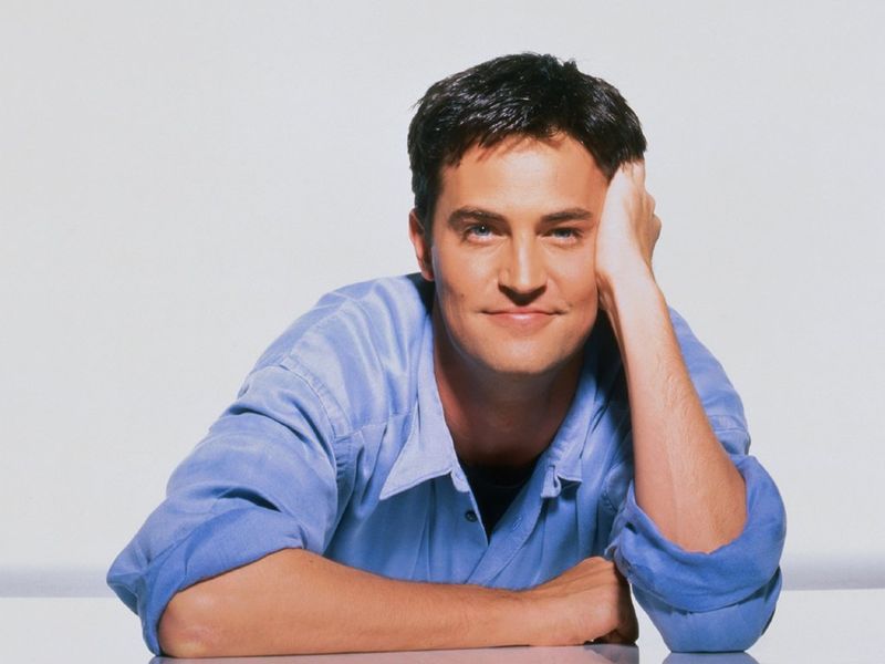 matthew perry tanar camasa albastra