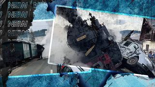 VIDEO- Accident la Moldovița. Mocănița a deraiat de pe șine, după ce un autoturism s-a izbit din plin &icirc;n locomotivă