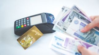 bani euro card pos curs valutar azi
