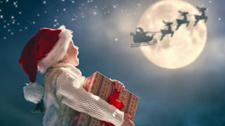 C&acirc;nd vine Moș Crăciun &icirc;n 2023? Iată c&acirc;nd trebuie puse cadourile sub brad