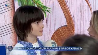 VIDEO - Micii colindători, în platoul Știrilor Kanal D. Au venit să împartă bucurie și voie bună