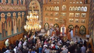 biserica ortodoxa crestini