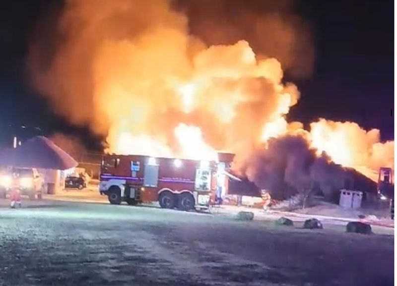 Incendiul de la Ferma Dacilor a fost lichidat