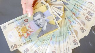 Noul an vine cu scumpiri! Ce produse și servicii se majorează de la 1 ianuarie 2024