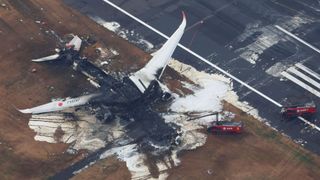 avion incendiu japonia