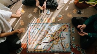 Ce să faci c&acirc;nd te plictisești. Idei de activități cu prietenii