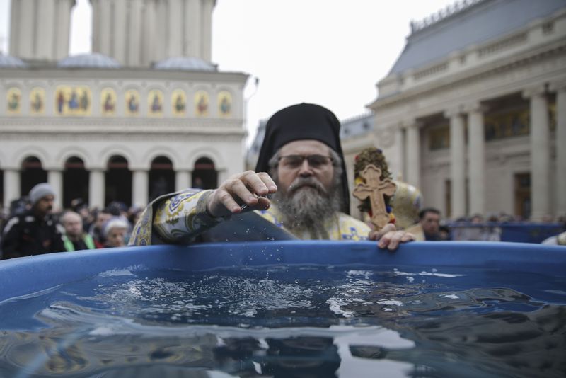 slujba de boboteaza - preot