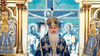 ips teodosie in biserica