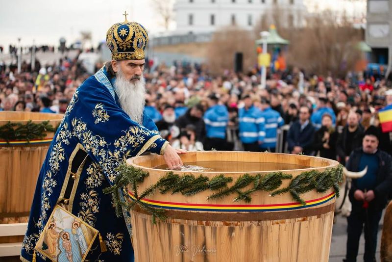 ips teodosie si cazan apa sfintita
