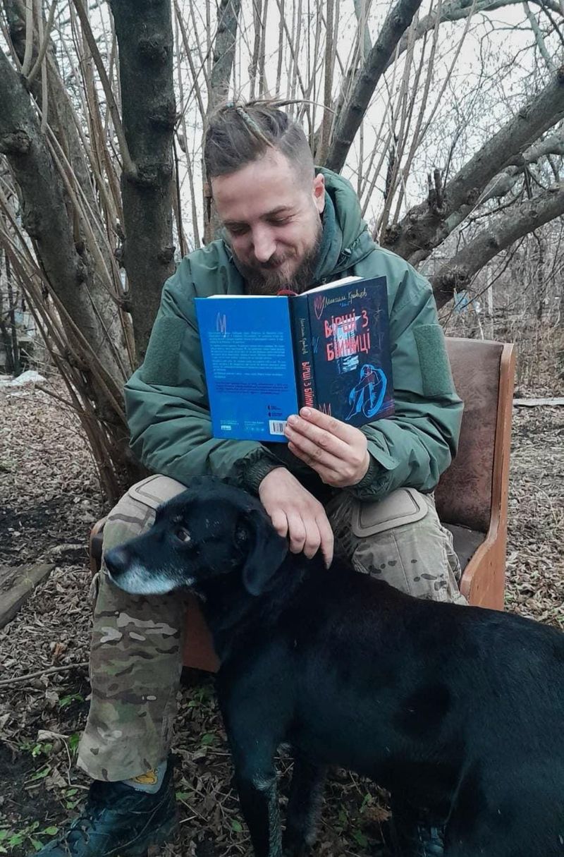 Scriitorul Maxim Krivtsov, de 33 de ani, mort pe frontul din Ucraina  