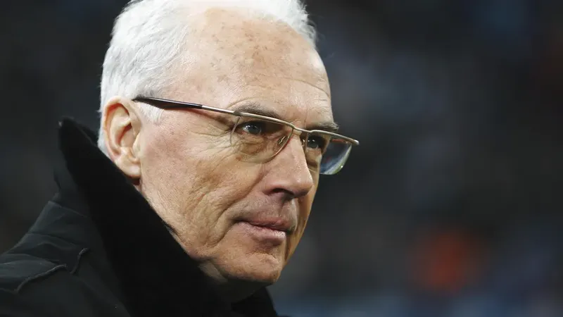 Franz Beckenbauer, legenda fotbalului german, a murit la vârsta de 78 de ani
