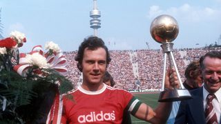 Franz Beckenbauer, legenda fotbalului german, a murit la v&acirc;rsta de 78 de ani