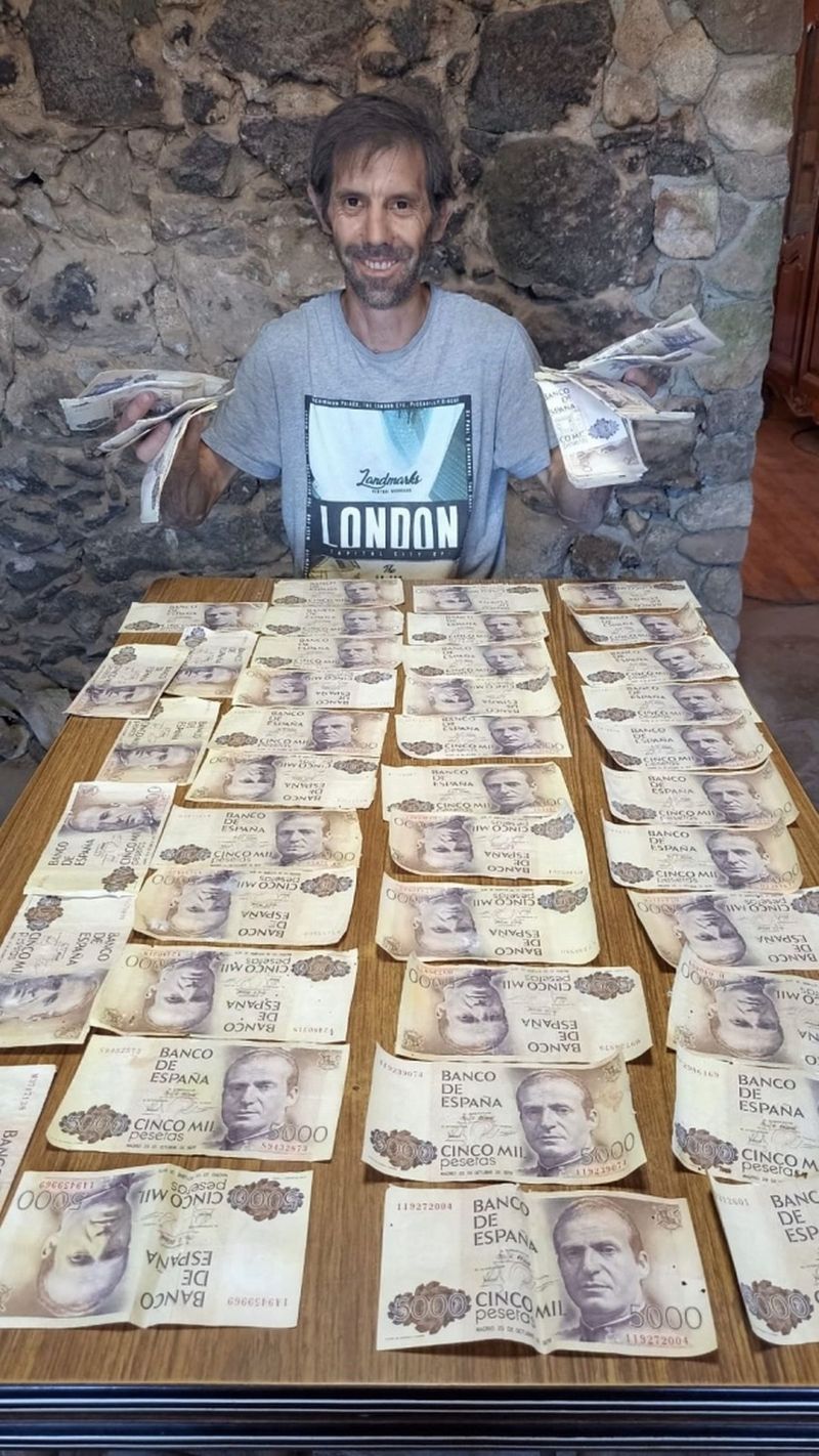 Spaniolul Tono Pineiro și comoara din pereții casei sale