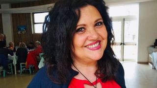 Ea este singura femeie care trăiește pe "insula diavolului", alături de criminali cu ani grei de &icirc;nchisoare