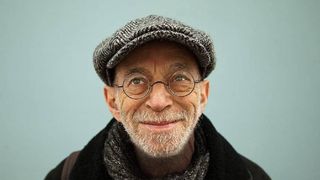 Scriitorul rus Lev Rubinstein, opozant al lui Putin, a murit după ce a fost lovit de o mașină &icirc;n Moscova, pe trecerea de pietoni