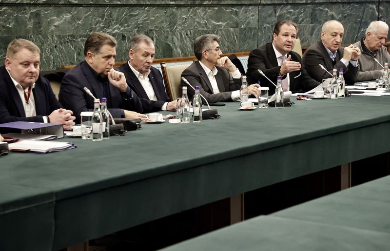 Guvernul aprobă astăzi un set de măsuri stabilite cu fermierii și transportatorii