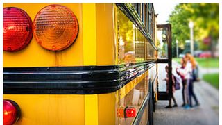 Protest elevi transport gratuit