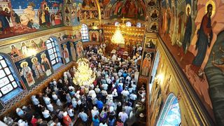 slujba in biserica calendar ortodox