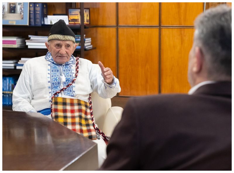 Ciolacu țăran Guvern