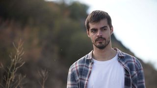 Berk Atan, actorul din serialul “Poveste din Anatolia”, greutăți la început de drum: “Erau zile când întindeam un cearșaf pe jos și dormeam pe el”