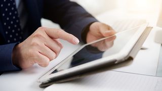 Actele rom&acirc;nilor, digitalizate &icirc;n cel mult 3 ani! Toate documentele din Europa vor trece prin același proces