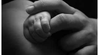 Bebeluș mort toaletă Anglia