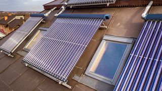 Revoluția Verde: Descoperă puterea ascunsă a panourilor solare presurizate