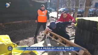 VIDEO - Cristian Popescu Piedone s-a prăbușit peste paleți. Întreaga scenă a fost filmată