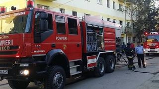 Incendiu într-un cămin din Complexul Studențesc din Timișoara. Zeci de studenți evacuați