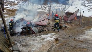 A murit arsă de vie în propria locuință. Sfârșit tragic pentru o femeie din județul Suceava