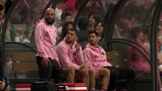 Scandal uriaș creat de Messi în Hong Kong. Ascuns pe banca de rezerve, starul lui Inter Miami a fost fluierat de 40.000 de fani - VIDEO