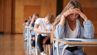 elevi la examen simulare evaluare nationala