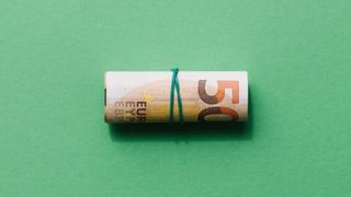 Cursul valutar al zilei de 9 februarie 2024: Ce cotații au monedele internaționale la finalul săptămânii