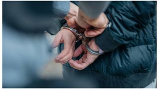 Un suedez căutat pentru omor a fost prins în România! Tânărul de 16 ani ar face partre dintr-o grupare periculoasă