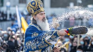 ÎPS Teodosie va fi judecat de Sfântul Sinod pentru „tulburarea păcii din viața Bisericii”. Anunțul făcut de BOR