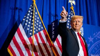 Mesajul controversat transmis de Donald Trump. Fostul președininte american a afirmat că &icirc;ncurajează Rusia să face &bdquo;orice vrea&rdquo; țărilor NATO care nu plătesc dreptul pentru Apărare