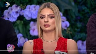 Julia a scăpat de eliminarea din Casa Iubirii