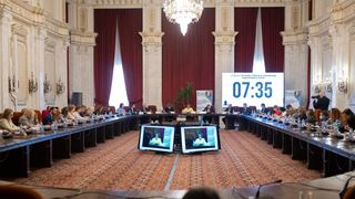 Impozit eliminat în Senatul României