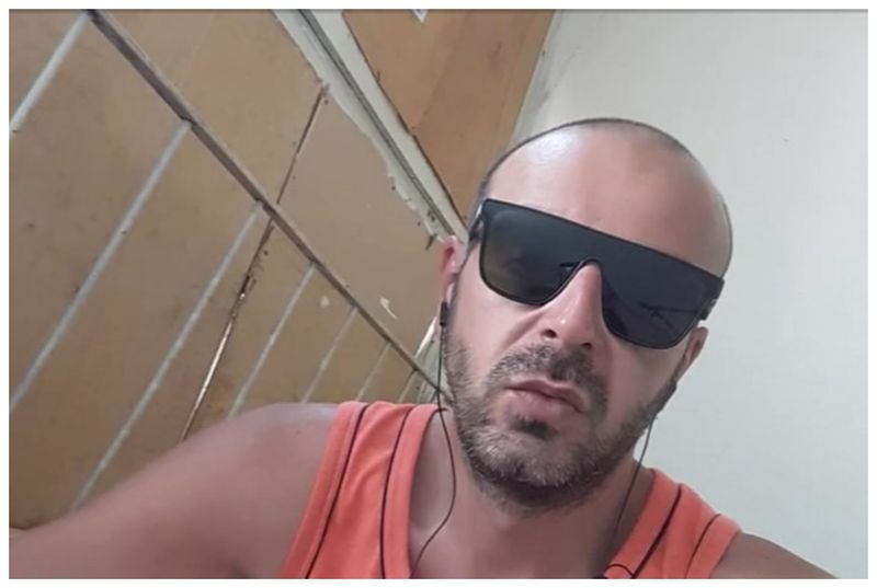 Andrei înjunghiere părinți Galați