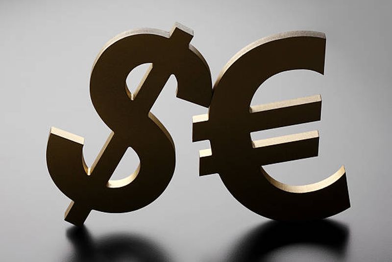 Cursul valutar BNR al zilei de 15 februarie 2024. Cum evoluează euro?