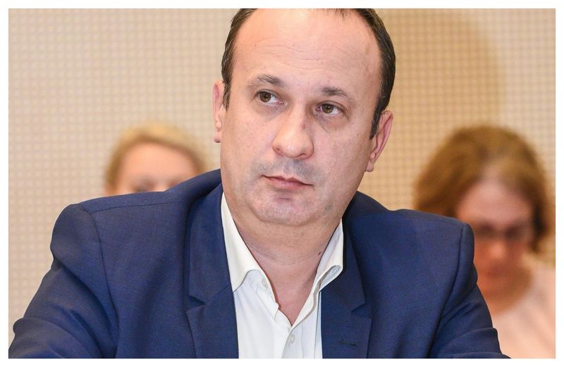 Bani carduri sociale 2024