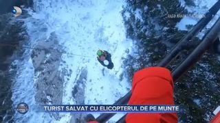 VIDEO- Misiune spectaculoasă de salvare în masivul Piatra Craiului. Un bărbat a rămas blocat în zăpadă