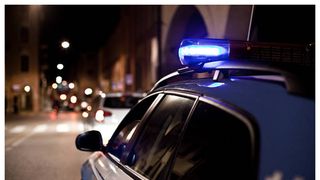 Mai multe persoane cu comportament ciudat au fost oprite în Centrul Vechi al Capitalei. Incredibil ce aveau în mașină!