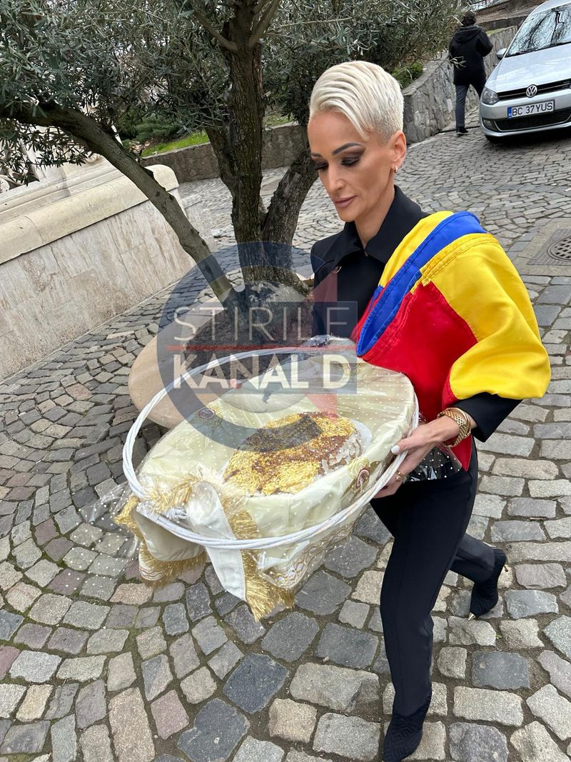 Înmormantare Mioara Roman,organizata de "Regina Intunericului"