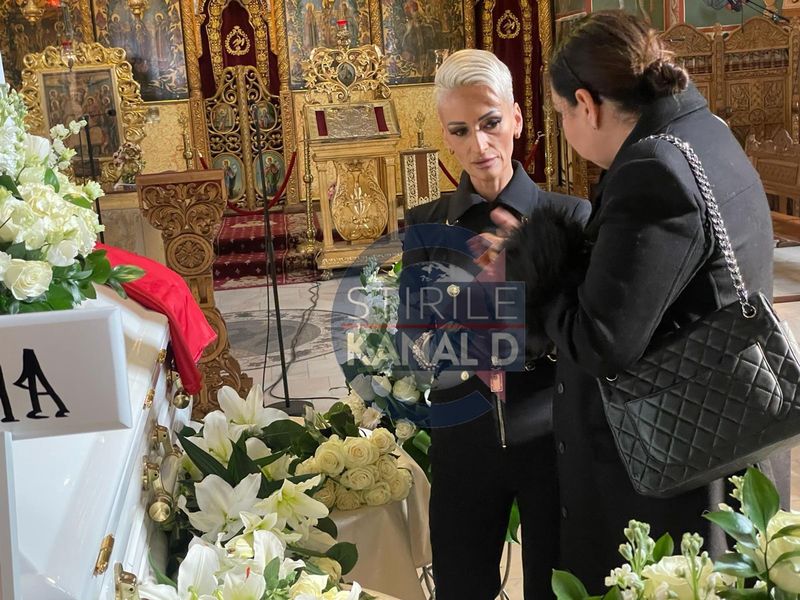 oana roman si regina intunericului