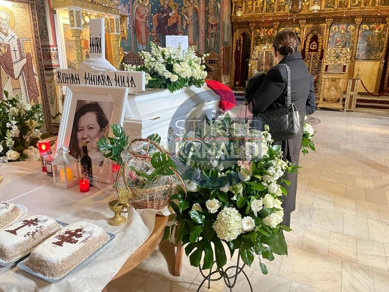 Oana Roman, devastată de durere