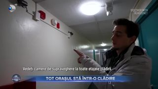 VIDEO- Un întreg oraș locuiește într-o clădire de 14 etaje. Cum s-a ajuns în această situație?