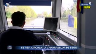 VIDEO - S-a reluat circulația vaporașelor pe Bega. Echipajul de la bord a oferit mărțișoare doamnelor și domnișoarelor