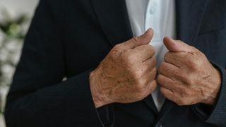 Ce este a 13-a pensie și cum se acordă. Cetățenii au fost chemați la vot în această țară din Europa și au refuzat creșterea vârstei de pensionare